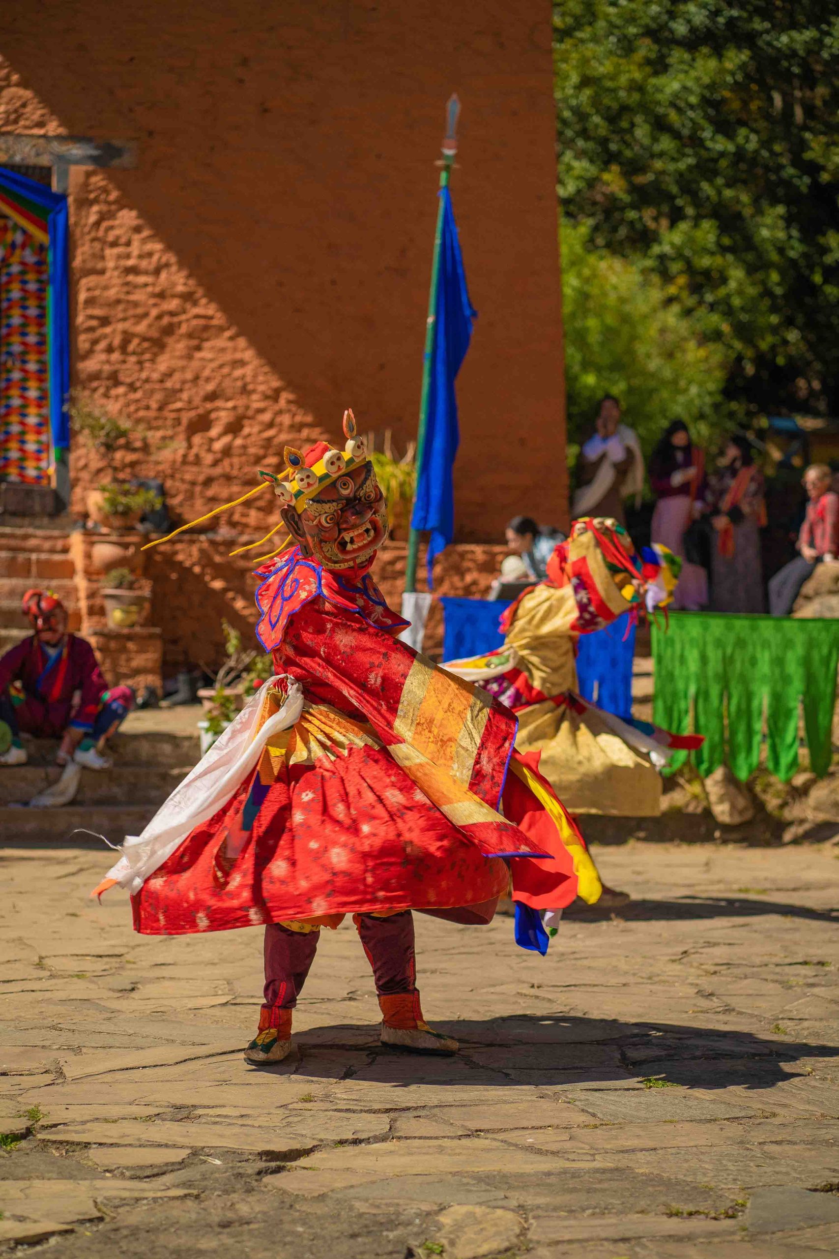 Witness mesmerizing mask dances like the Dance of the Black Hats and the Dance of the Lord of Death performed by monks.